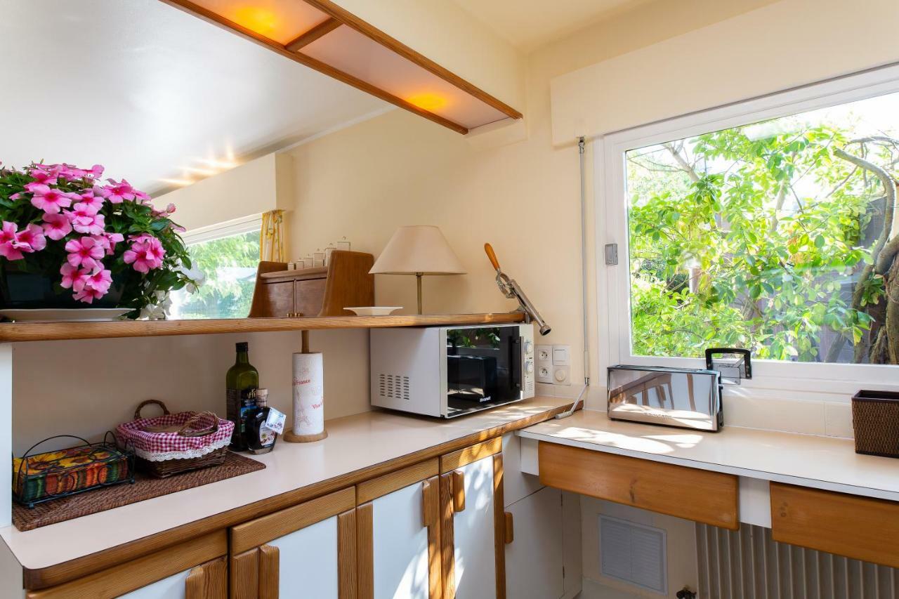 Haus Mit Garten Ueber Der Bucht Von Cannes Vallauris Exterior foto