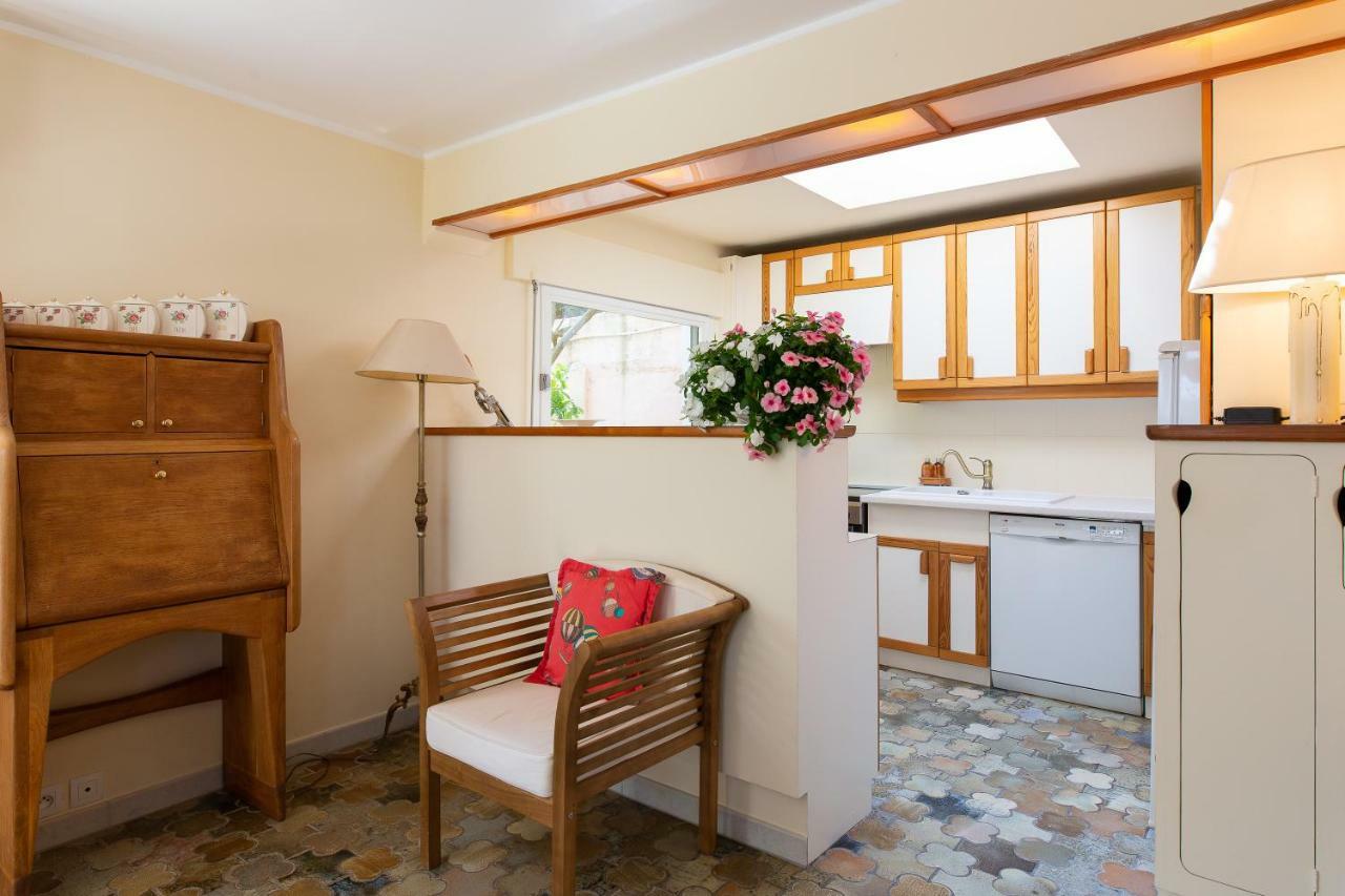 Haus Mit Garten Ueber Der Bucht Von Cannes Vallauris Exterior foto